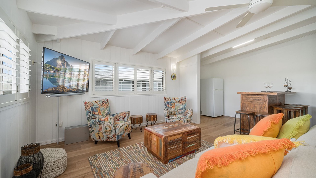 Photo of Livingroom in Moffat Beach