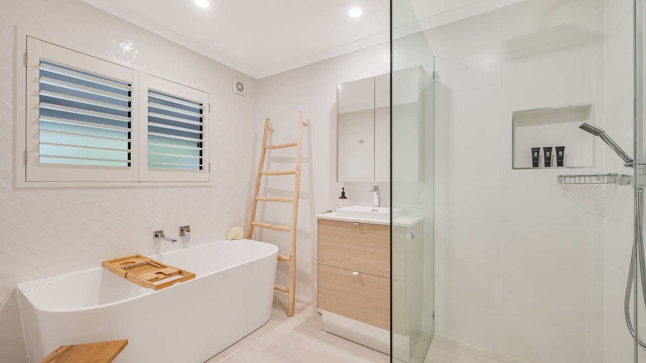 Photo of Bathroom in Moffat Beach