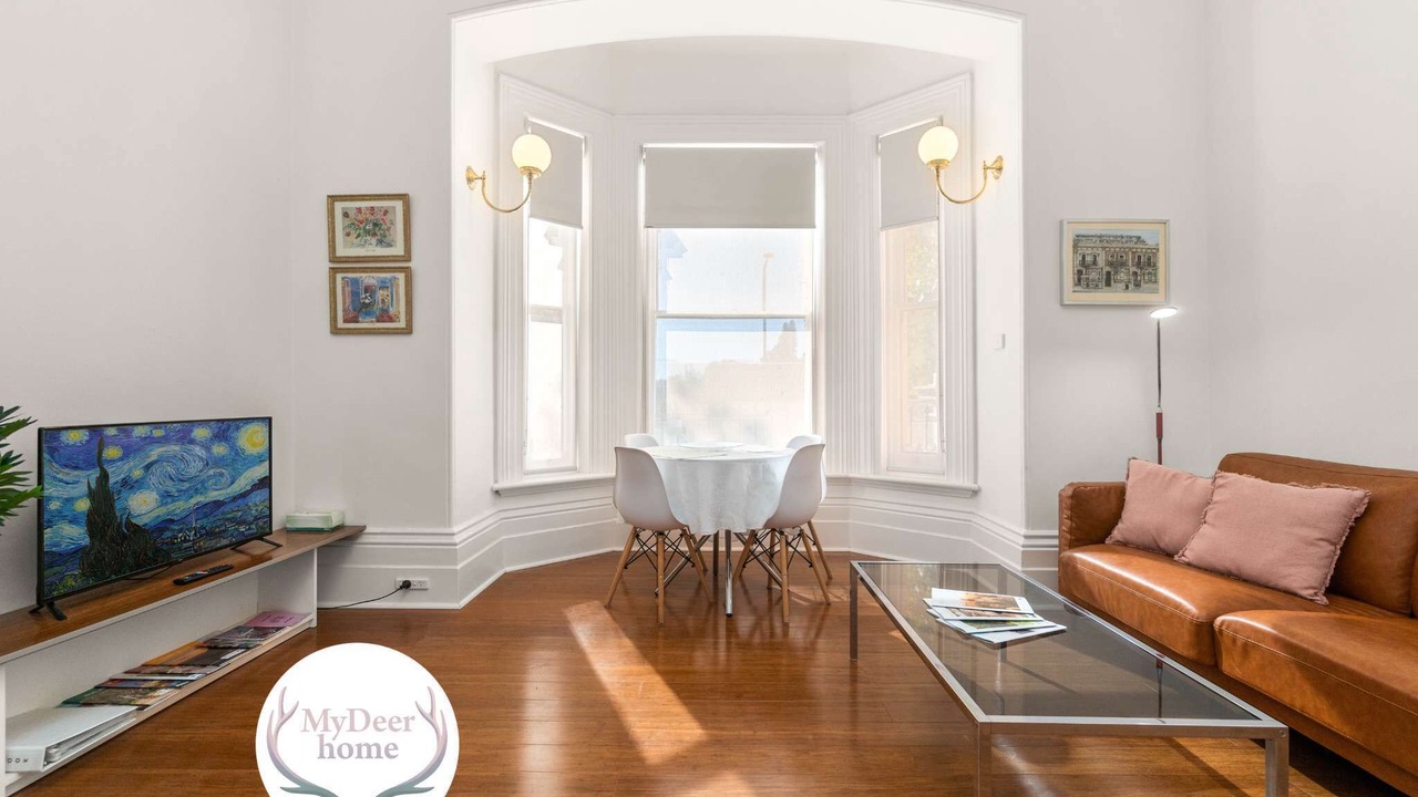 Photo of Livingroom in Adelaide Central Business District