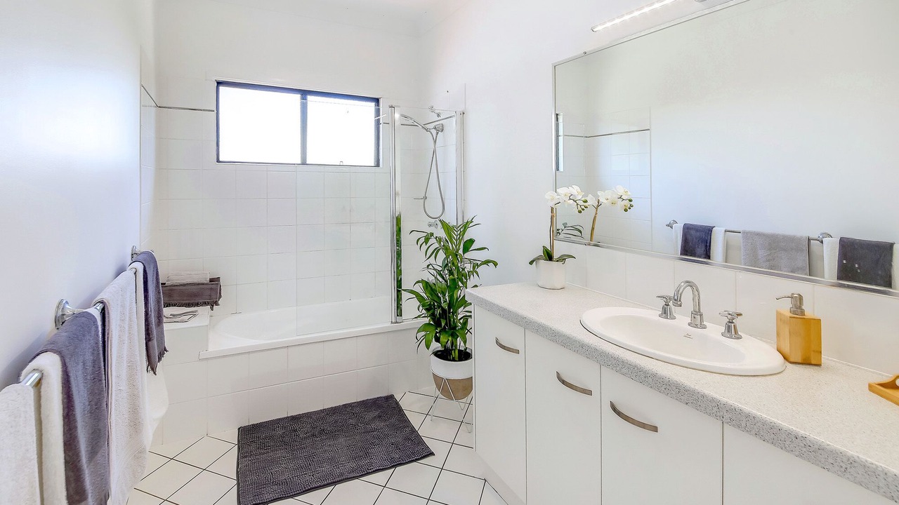 Photo of Bathroom in Alexandra Headland