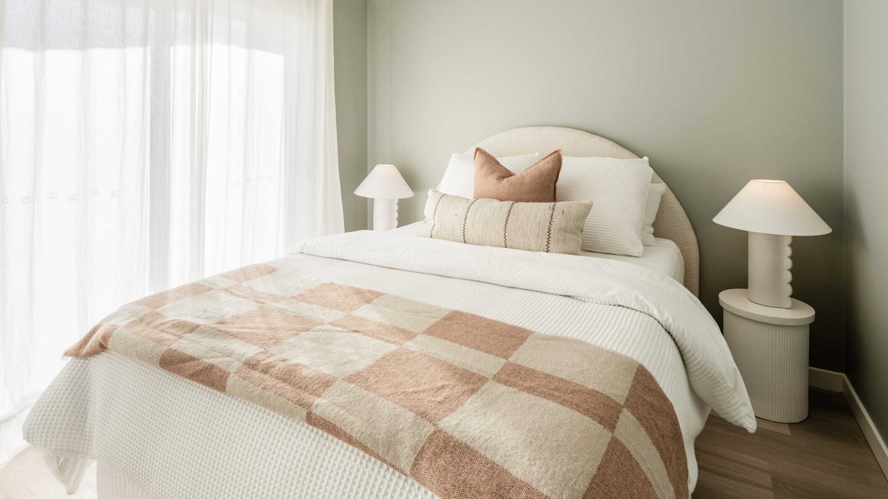 Photo of Bedroom in Golden Beach