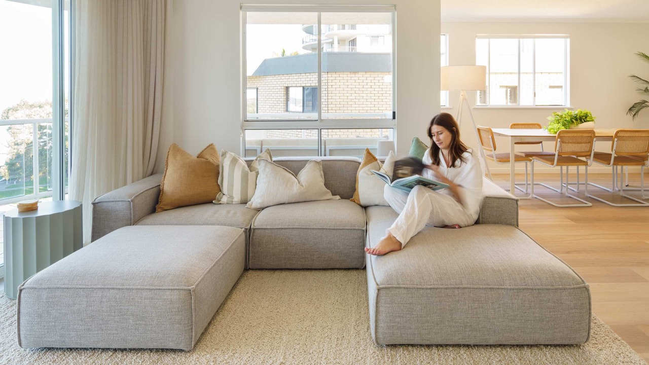 Photo of Livingroom in Golden Beach