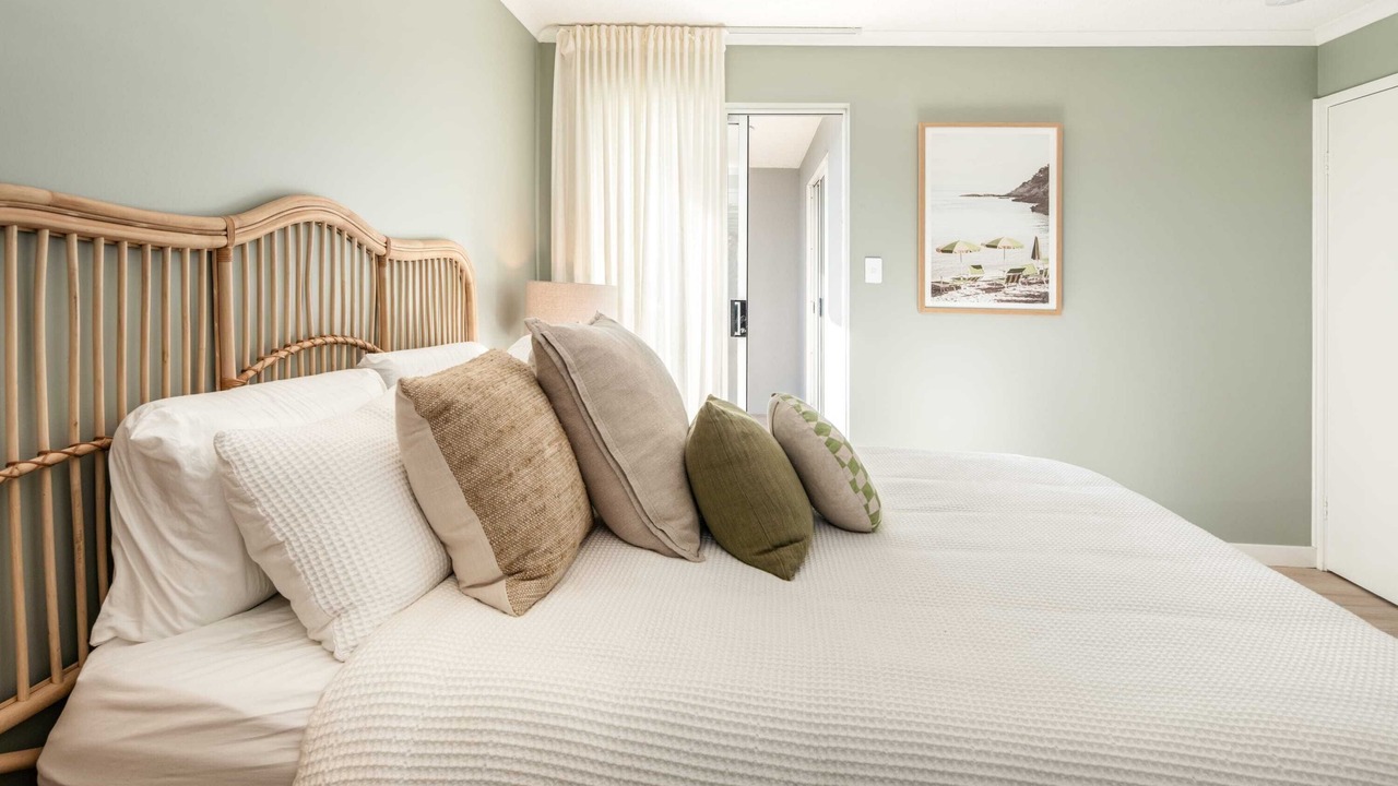 Photo of Bedroom in Golden Beach