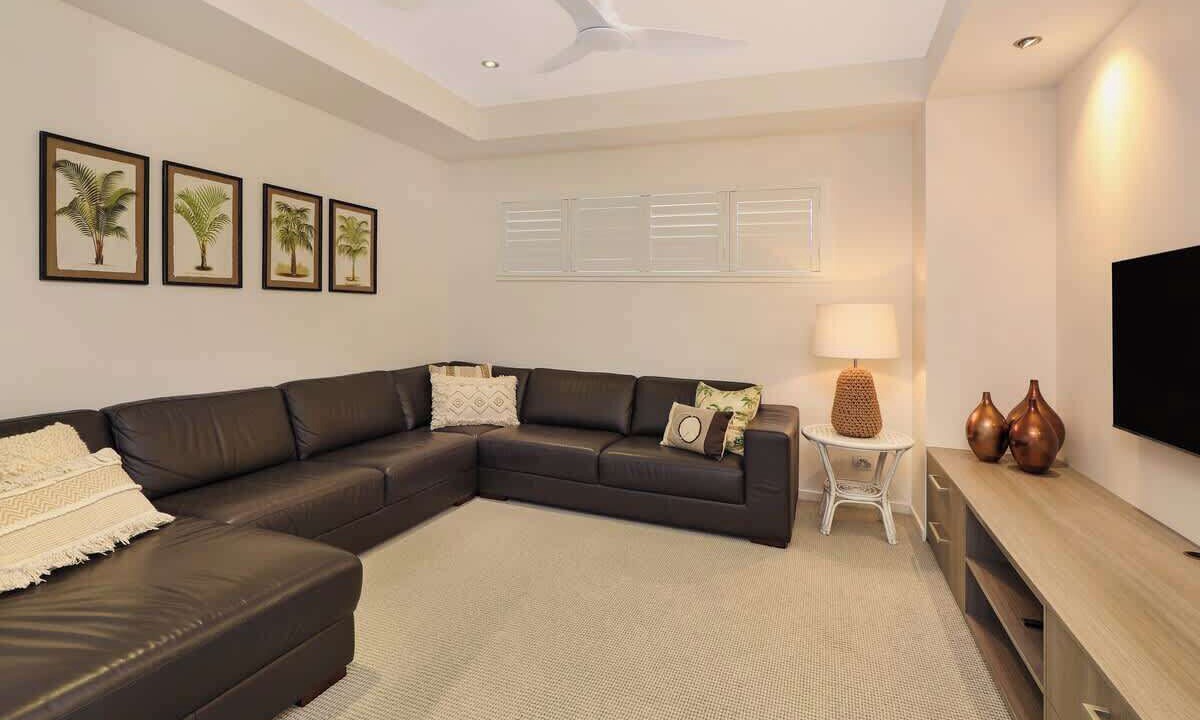 Photo of Livingroom in Alexandra Headland