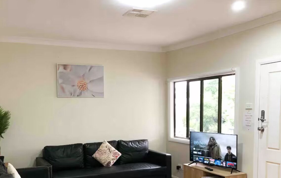 Photo of Livingroom in Charlestown