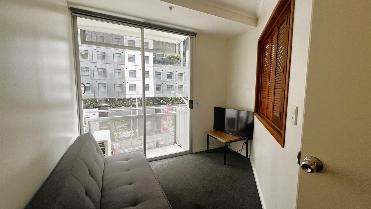 Photo of Livingroom in Carlton South