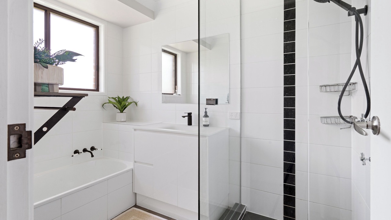 Photo of Bathroom in Aroona