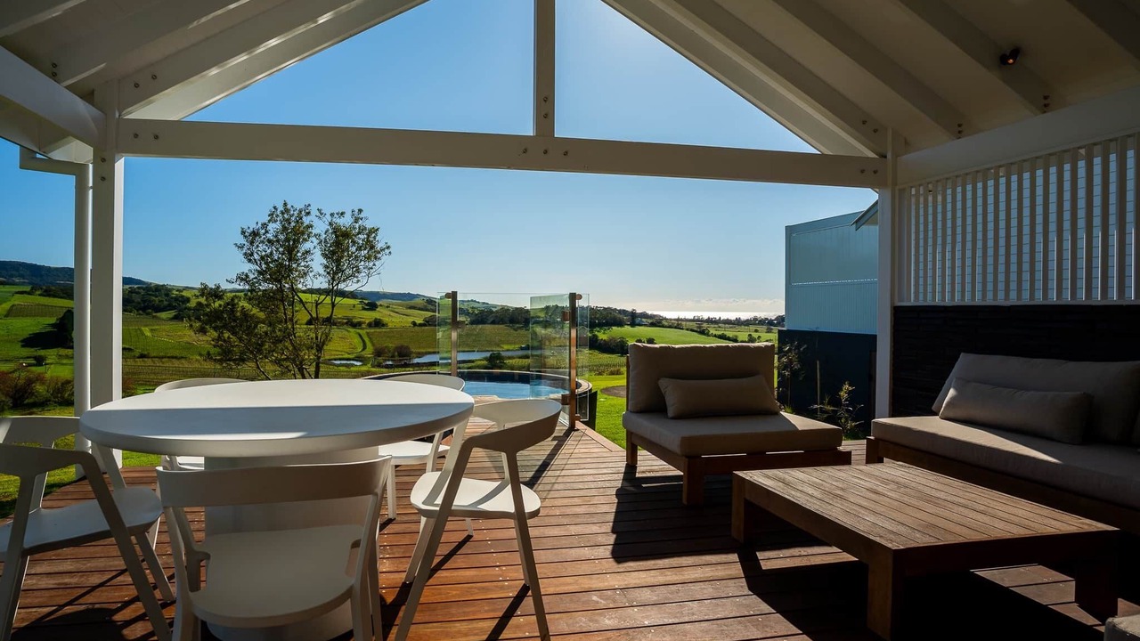Photo of Outdoor in Willow Vale