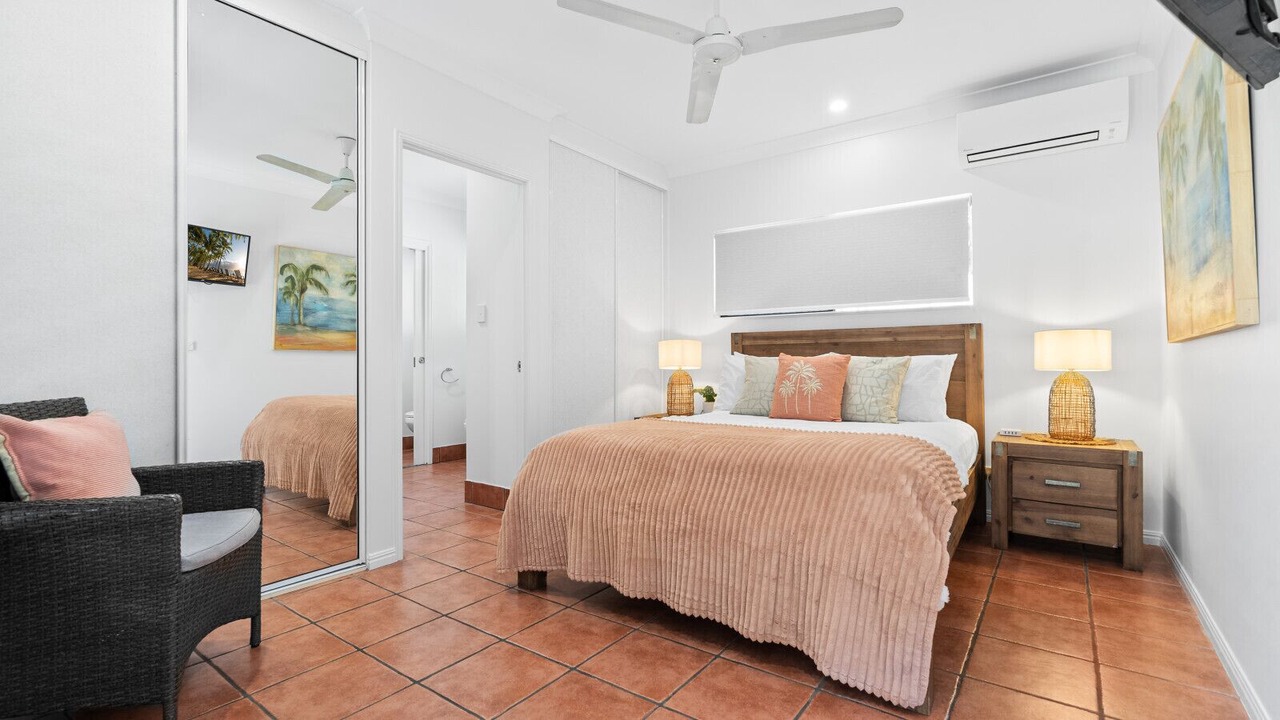 Photo of Bedroom in Trinity Beach