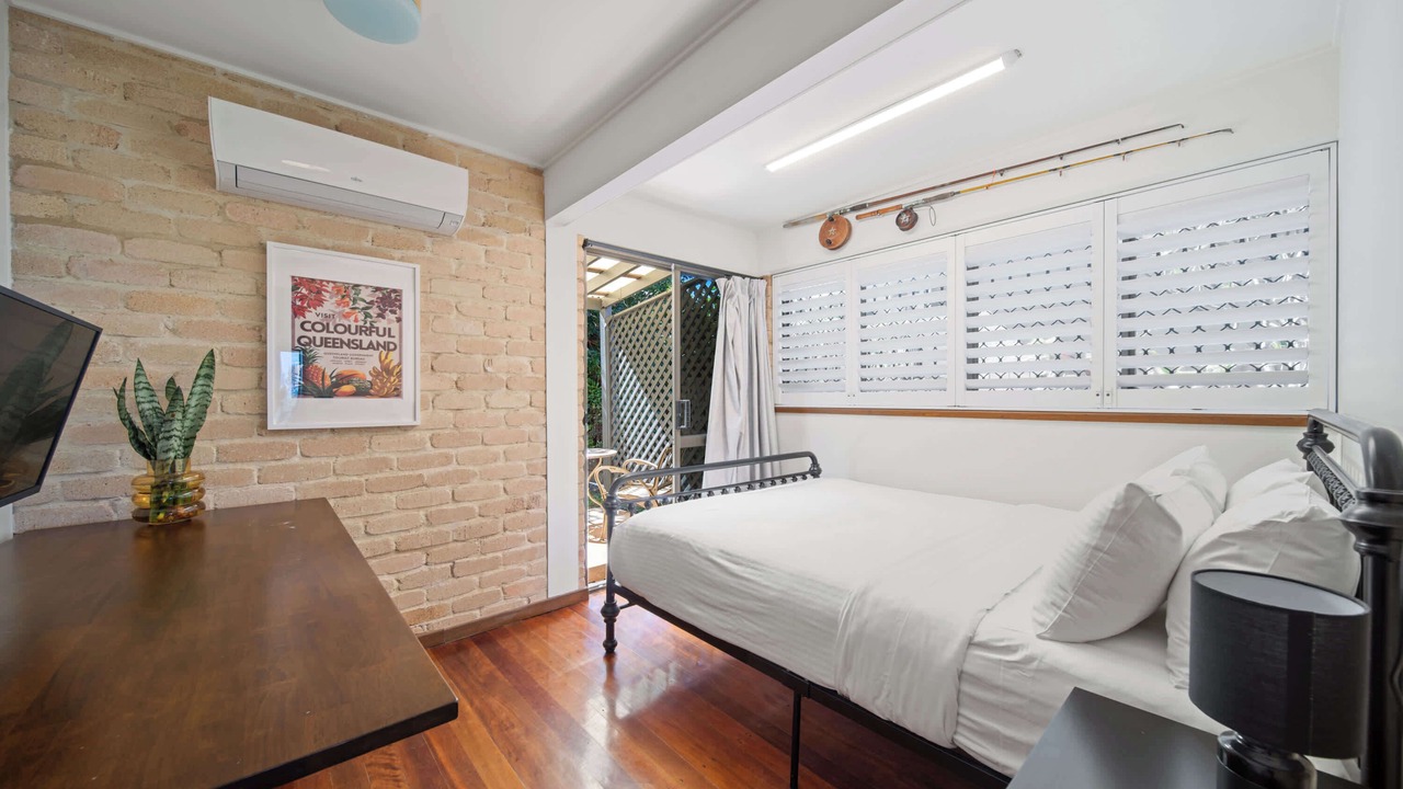 Photo of Bedroom in Shelly Beach