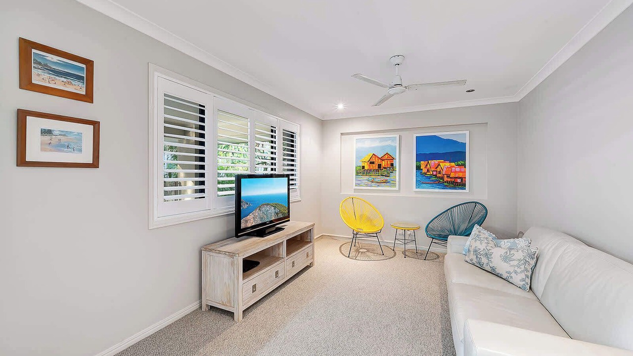 Photo of Livingroom in Moffat Beach