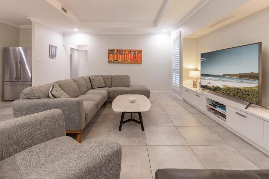 Photo of Livingroom in Elizabeth Beach