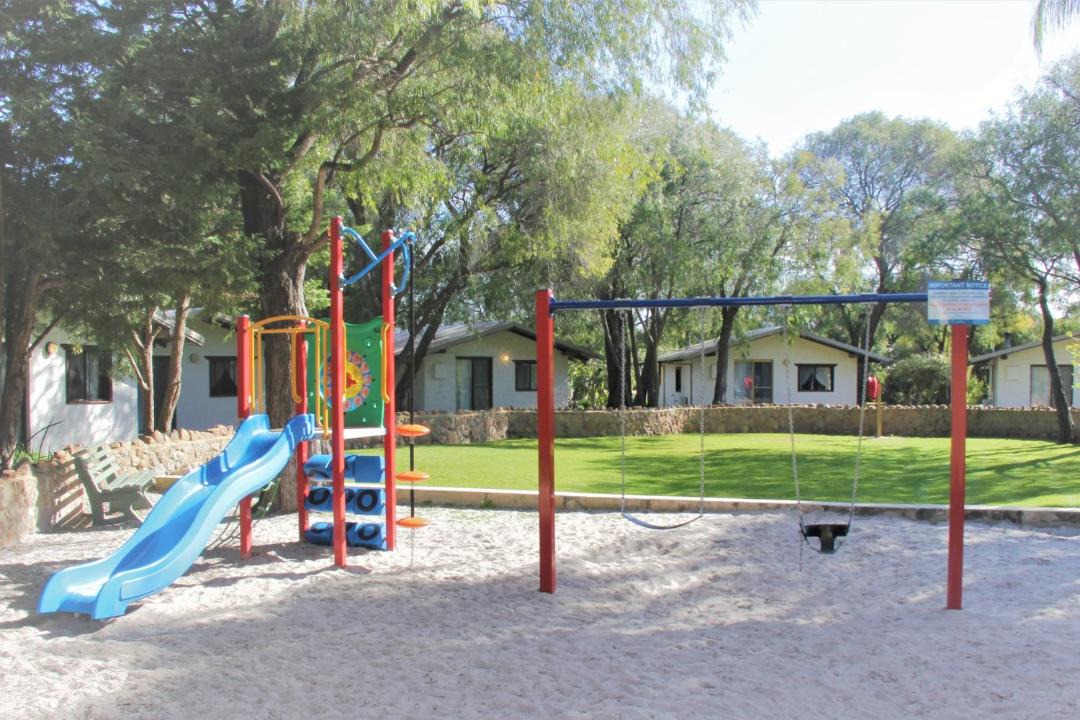 Photo of Others in Broadwater