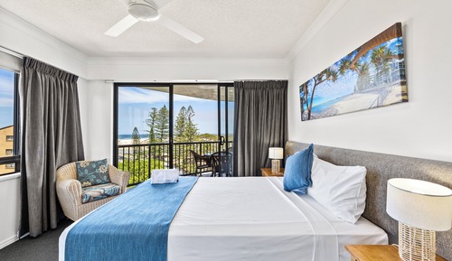 Large One Bedroom Oceanview Apartment