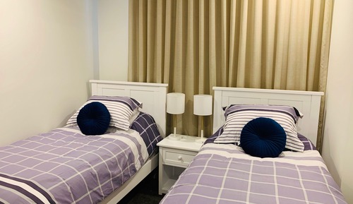 Luxury Apartment, 2 Bedrooms, Beachfront
