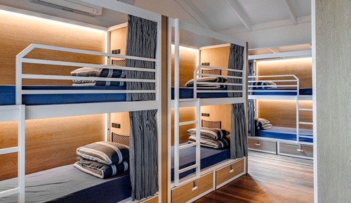 Bed in 8-Bed Mixed Dormitory Room