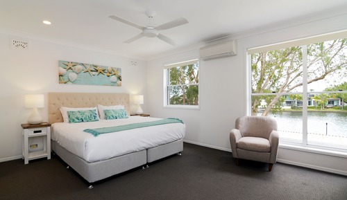 3 Bedroom Deluxe Waterfront