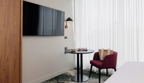 Standard Room, 1 Queen Bed, Accessible