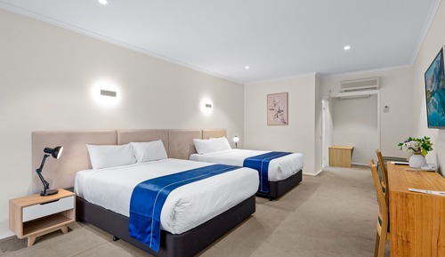 Executive Twin Room, 2 Queen Beds, Refrigerator & Microwave