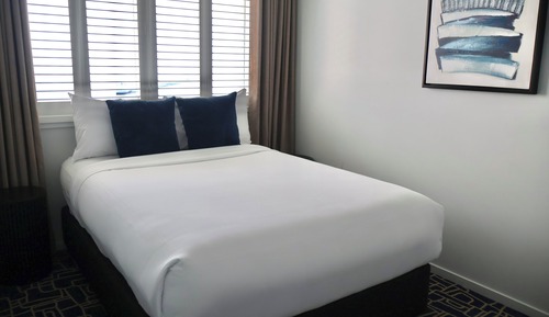Deluxe Two Bedroom Apartment