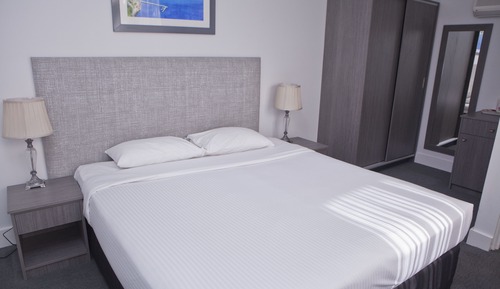 Superior Room B