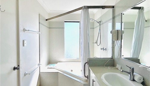 One Bedroom Spa Apartment 