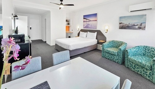 Superior Room, 1 Queen Bed, Non Smoking (Premium queen)