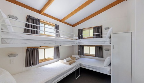Deluxe Cabin - Sleeps 6 - Lifestyle