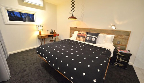 Mix Tape King Room