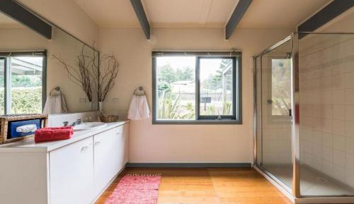 Bungalow with Garden View