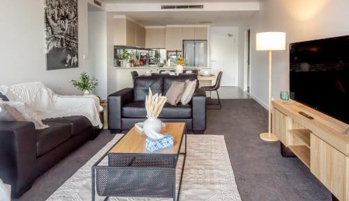 Two-Bedroom Apartment with Mountain View