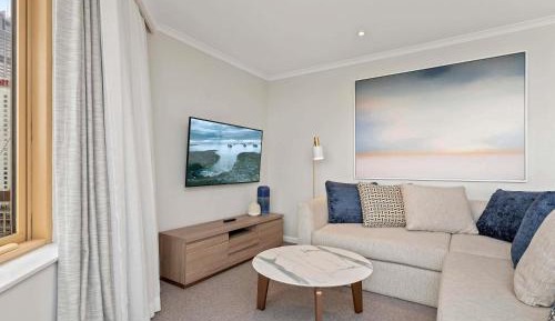 Deluxe Two-Bedroom Apartment with Harbor View