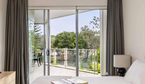 One-Bedroom Bale Apartment