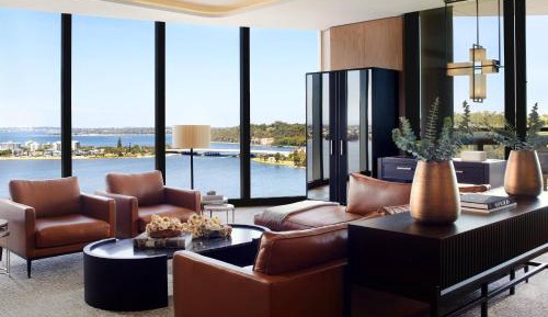 The Ritz-Carlton Suite, 1 king River View