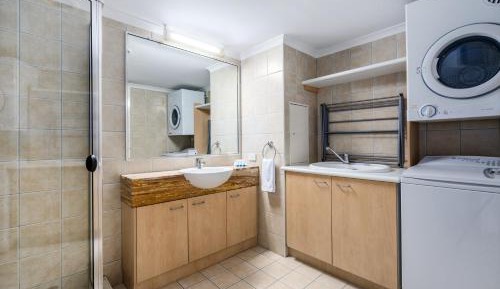 2 Bedroom Rooftop No Balcony - Poolside Tower