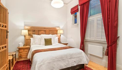 Corsair Room (Spa Ensuite)
