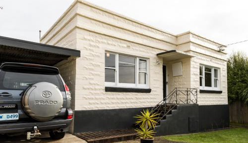 Apt 6: Two Bedroom City House at Paraka Street
