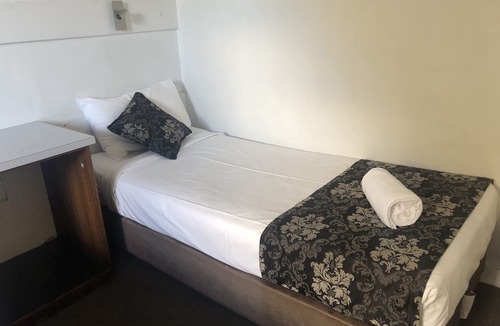 Nambour Hotel | The Commercial Hotel Nambour