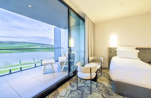 Ivanhoe East Hotel | Re'em Yarra Valley