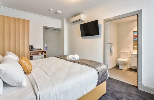 Hurstville Hotel | Meridian Hotel