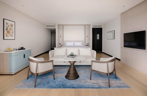 Surfers Paradise Hotel | The Langham, Gold Coast and Jewel Residences