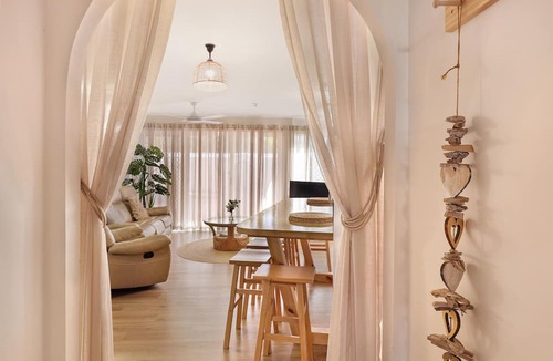 Buddina Apartment | Beachside Resort - Kawana Waters
