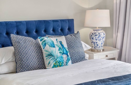 Robertson House | Lilyview Cottage - Robertson