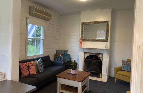 Coonabarabran House | Dark Skies Cottage