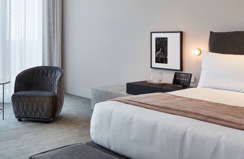 Adelaide Central Business District Hotel | Eos by SkyCity