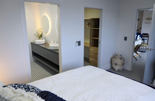 Redlynch Apartment | Valle Vista Luxury Apartments