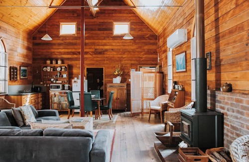 Glass House Mountains House | Glasshouse Mountains Ecolodge