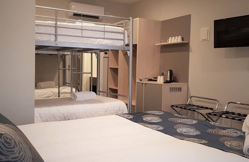 Nicholls Hotel | Leumeah Lodge