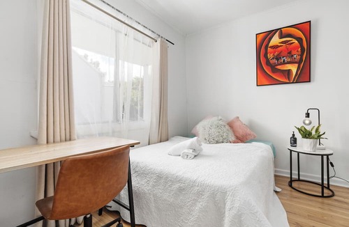 South Melbourne House | Beach house 2km CBD