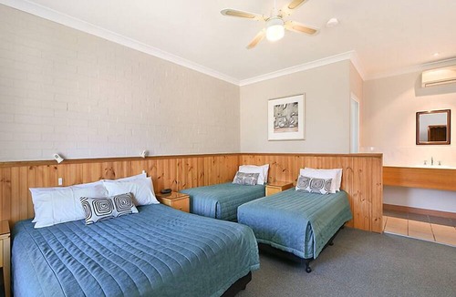 Toronto Hotel | Catalina Motel Lake Macquarie